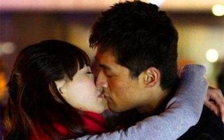 吃瓜娱乐胡歌完整版,娱乐圈的“神秘奶爸”，从青涩少年到成熟父亲，他的蜕变之路